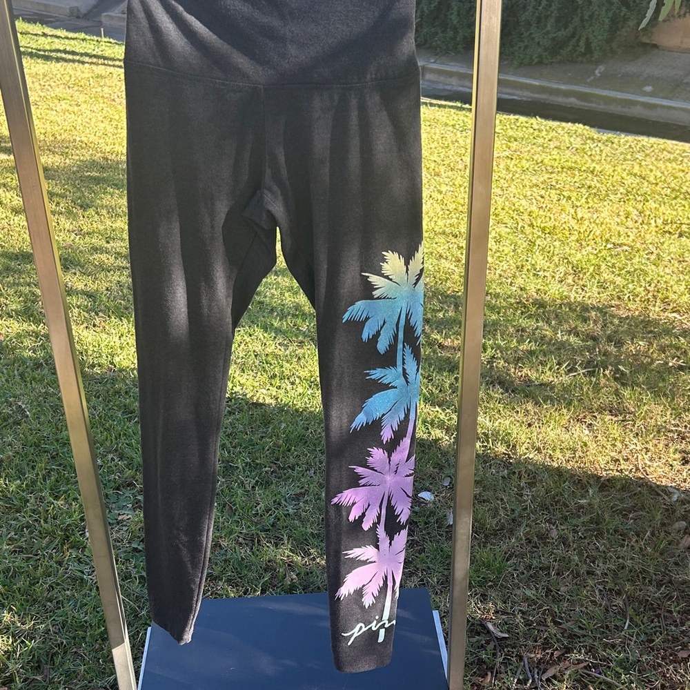 PINK Victoria's Secret Black Palm Tree Set - Picture 7 of 9